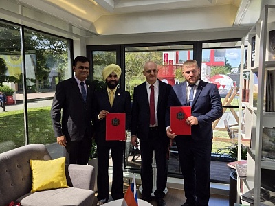 ВЭФ 2025.  Наши гости. Представителии индийской бизнес ассоциации