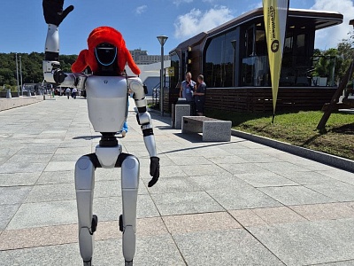 ВЭФ 2025. Наши гости. Робот Гоша